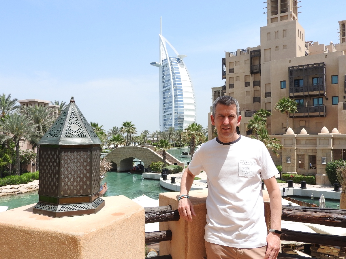 10 DUBAI Burj al Arab Hotel